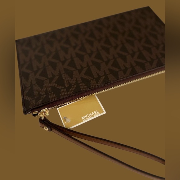 New MICHAEL KORS JET SET LG ZIP CLUTCH  MK LOGO BRN/LUGGAGE CLUTCH WRISTLET - Picture 11 of 16